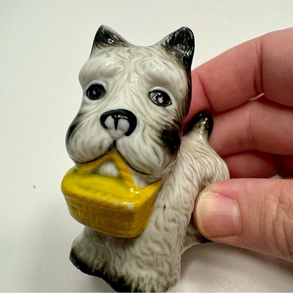 Vintage Terrier Dog With Basket figurine. Genuine Bone China Figurine. - Picture 1 of 10